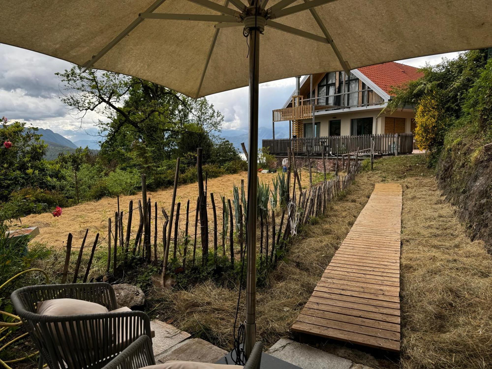 Agriturismo Voeuja Lago Maggiore Luino Exterior photo